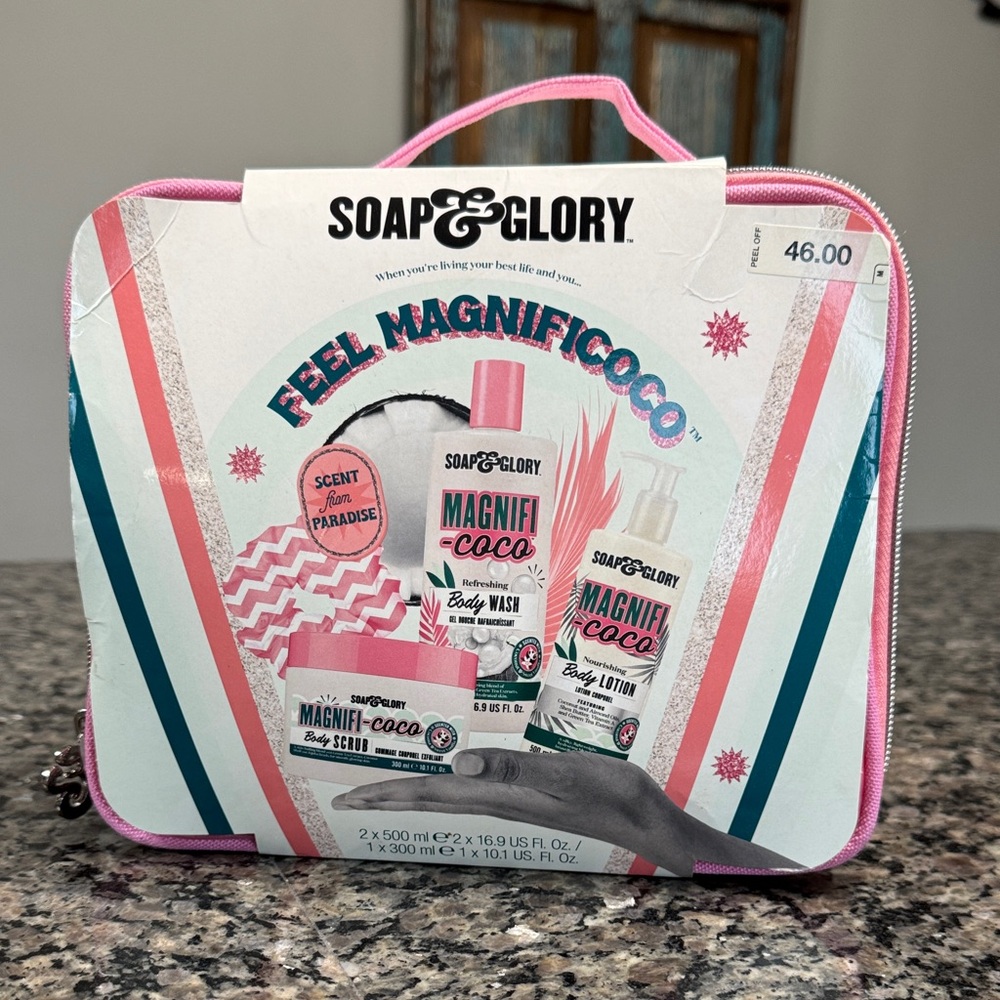Soap & Glory Magnificoco Body Wash Set - Pink and White